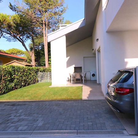 Villa Lisa Bibione Bagian luar foto