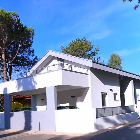 Villa Lisa Bibione Bagian luar foto